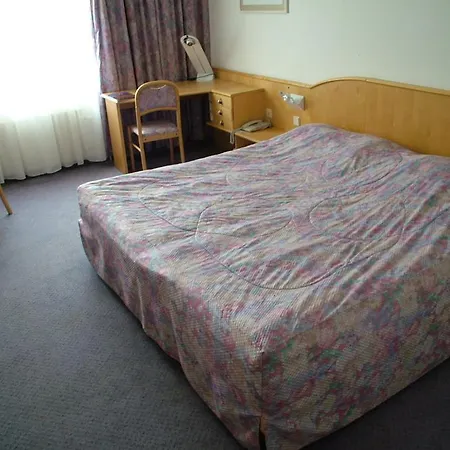 Hotel Cosmopolitan Bobycentrum - Czech Leading