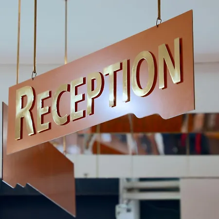 Hotel Cosmopolitan Bobycentrum - Czech Leading