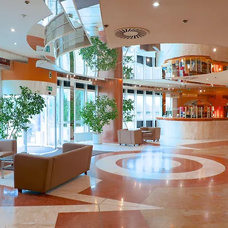 Cosmopolitan Bobycentrum - Czech Leading Hotel 4*