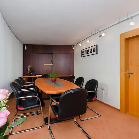 Hotel Cosmopolitan Bobycentrum - Czech Leading 4*