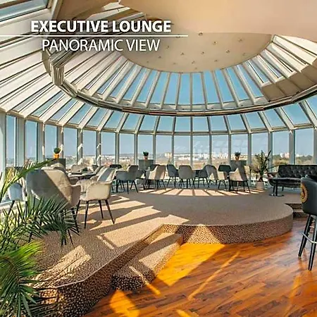 Cosmopolitan Bobycentrum - Czech Leading 4*