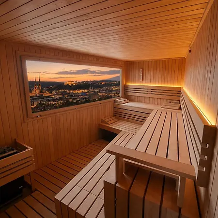Cosmopolitan Bobycentrum - Czech Leading Hotel