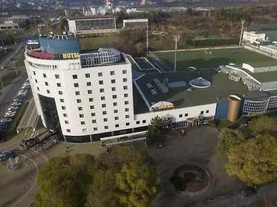 Cosmopolitan Bobycentrum - Czech Leading