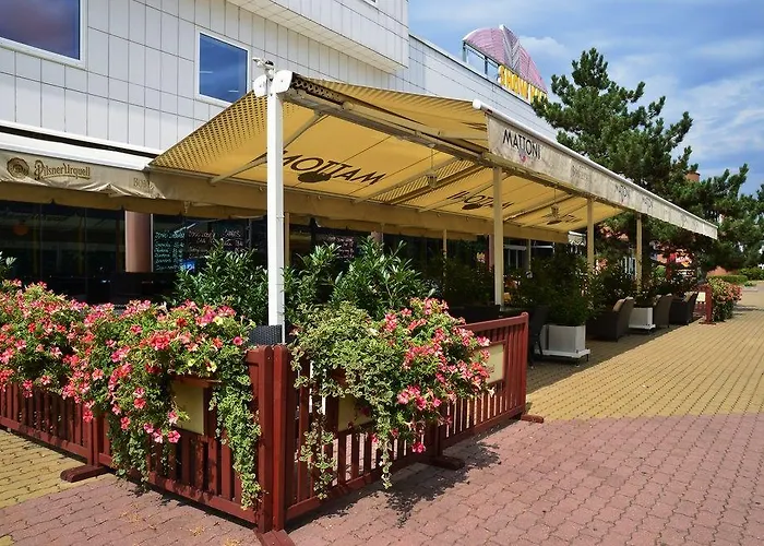 Cosmopolitan Bobycentrum - Czech Leading Hotell 4*