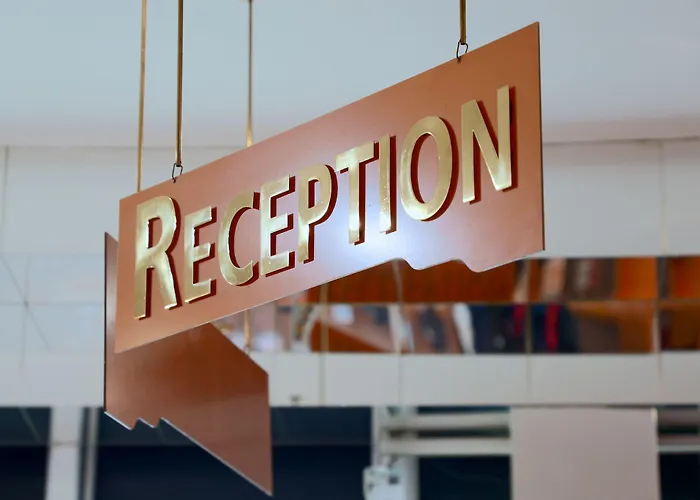 Hotel Cosmopolitan Bobycentrum - Czech Leading