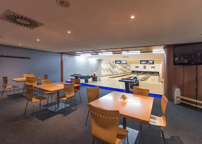 Cosmopolitan Bobycentrum - Czech Leading Brno